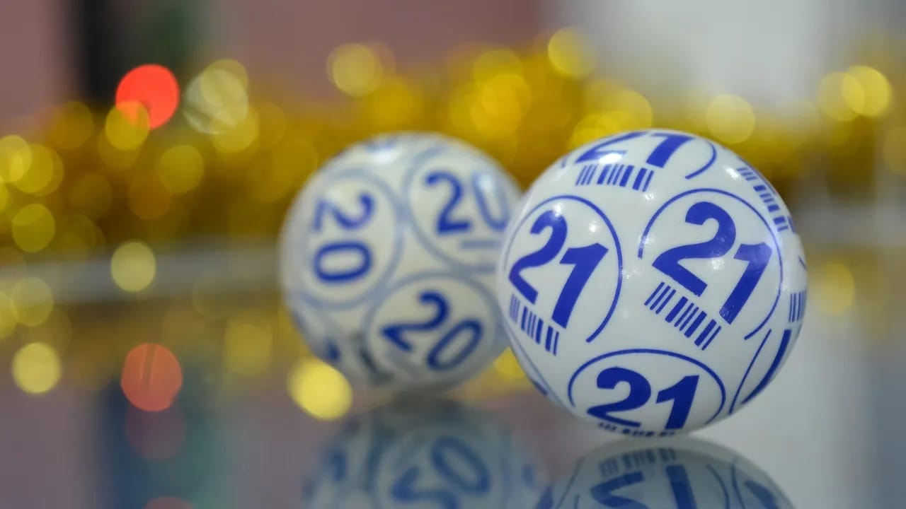 Ils gagnent euros au loto grace a une ia